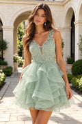 Lace Appliqued Homecoming Dress V-Neck Ruffled Tiered Tulle Mini Formal Dress for Teens (HW271)
