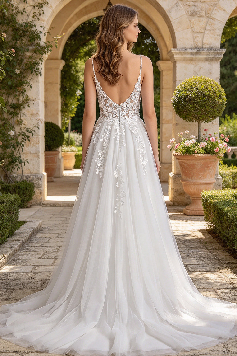 Spaghetti Strap Lace Applique Wedding Dress Flowy A Line Tulle Bridal Gown (HW320)